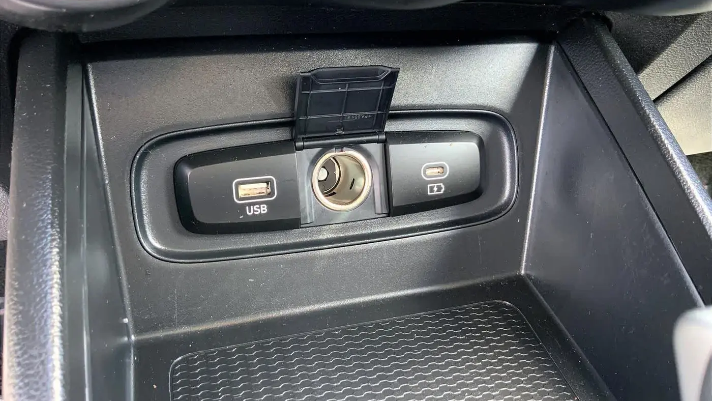 2025 Hyundai VENUE SE