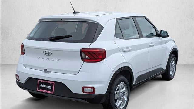 2026 Hyundai VENUE SE
