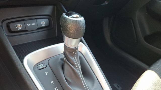 2024 Hyundai VENUE SE