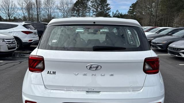 2026 Hyundai VENUE SE