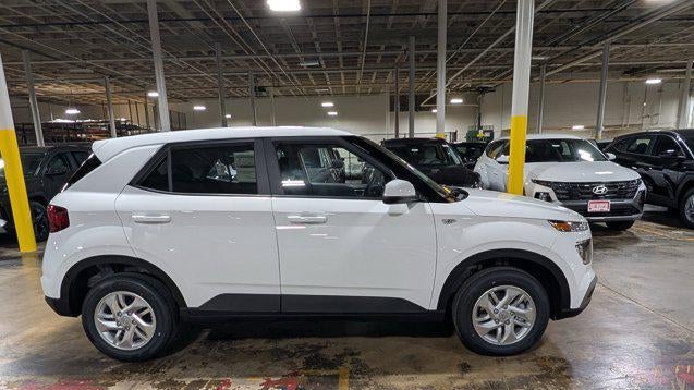 2026 Hyundai VENUE SE
