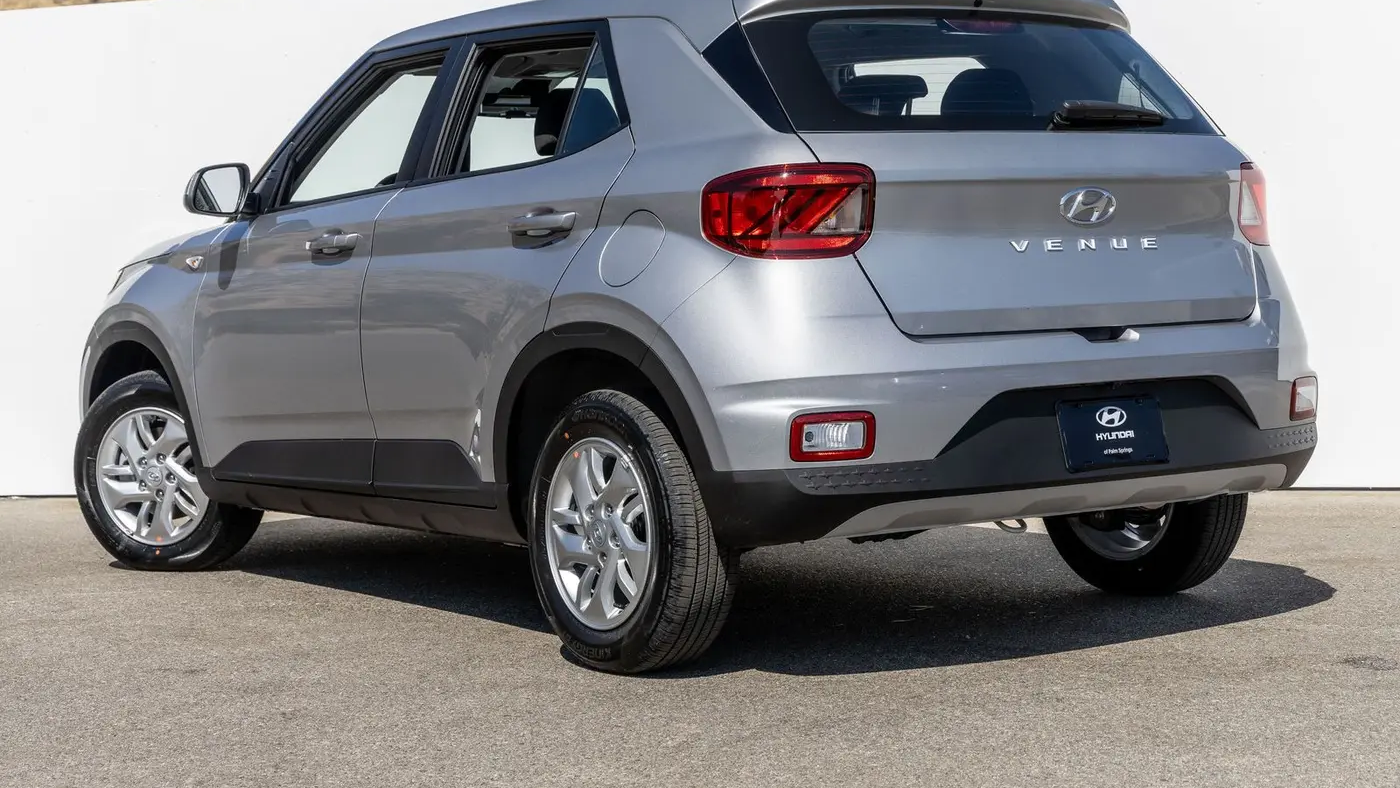 2026 Hyundai VENUE SE
