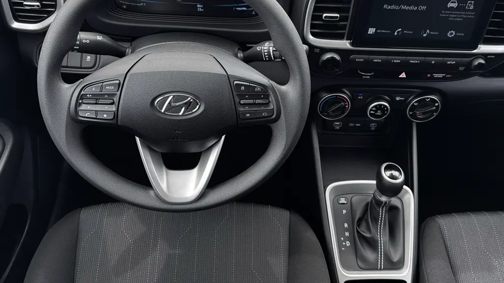 2026 Hyundai VENUE SE