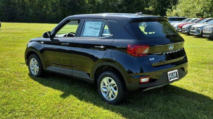 2026 Hyundai VENUE SE