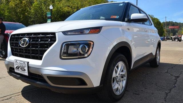 2022 Hyundai VENUE SE
