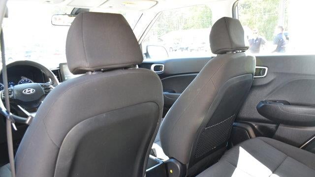 2022 Hyundai VENUE SE