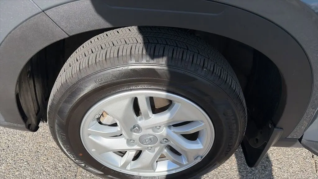 2025 Hyundai VENUE SE