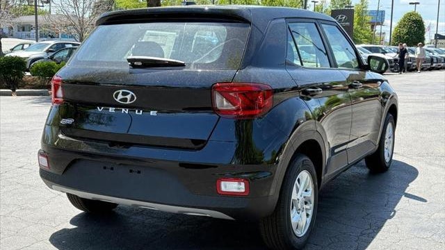2026 Hyundai VENUE SE