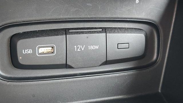 2022 Hyundai VENUE SE