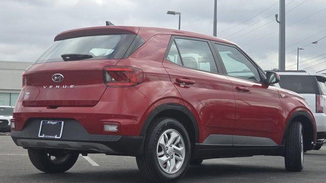 2022 Hyundai VENUE SE