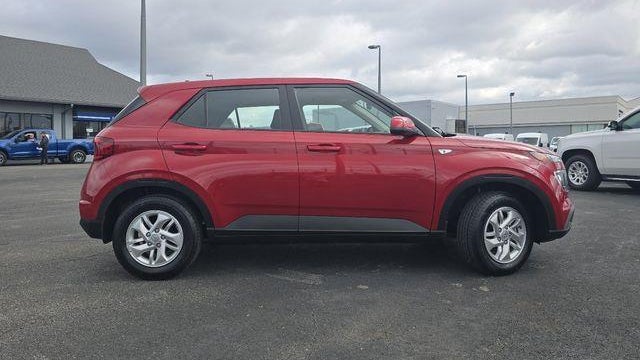 2022 Hyundai VENUE SE