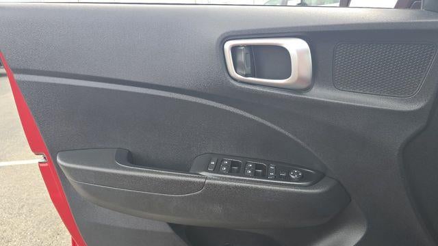 2022 Hyundai VENUE SE
