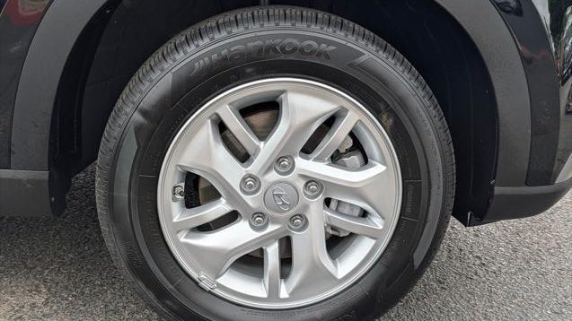 2025 Hyundai VENUE SE