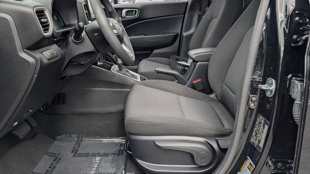 2025 Hyundai VENUE SE