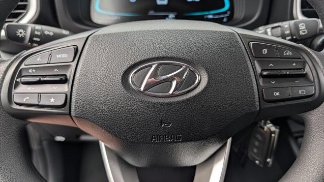 2025 Hyundai VENUE SE