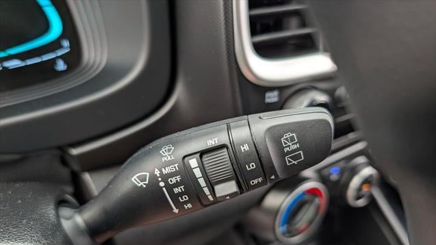 2025 Hyundai VENUE SE