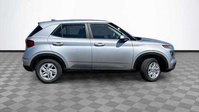 2025 Hyundai VENUE SE