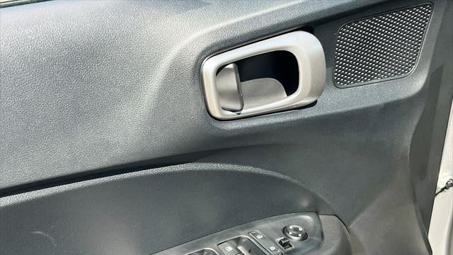 2025 Hyundai VENUE SE