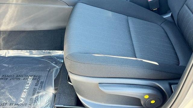 2025 Hyundai VENUE SE