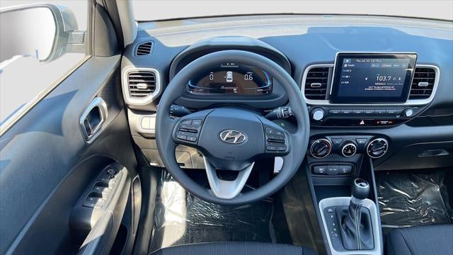 2025 Hyundai VENUE SE