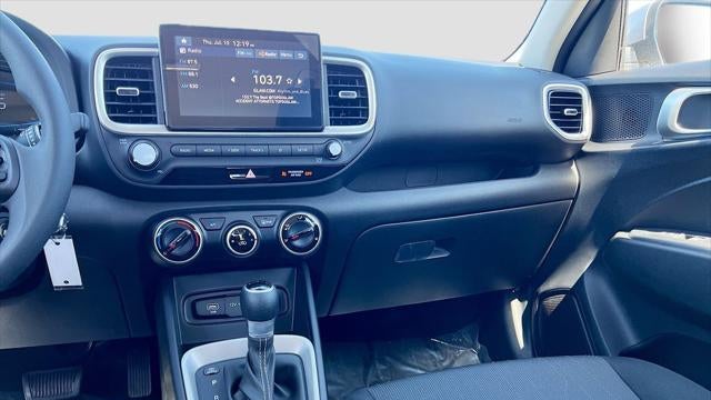 2025 Hyundai VENUE SE