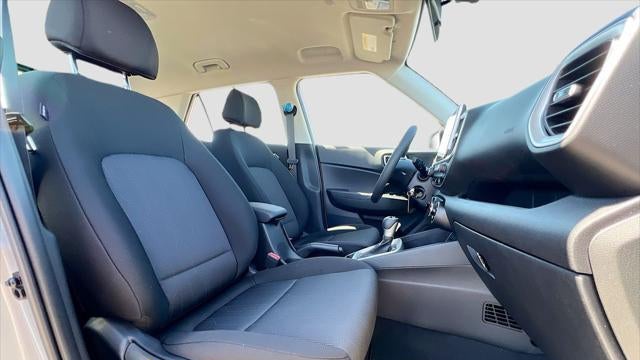 2025 Hyundai VENUE SE
