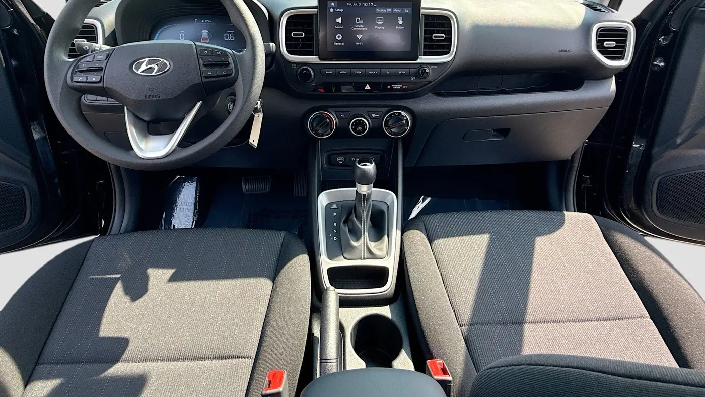 2026 Hyundai VENUE SE