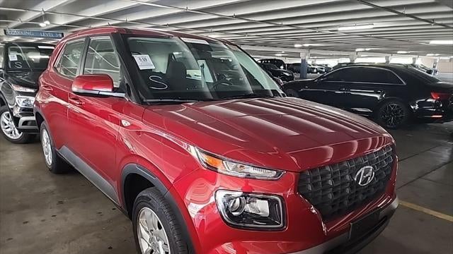 2025 Hyundai VENUE SE