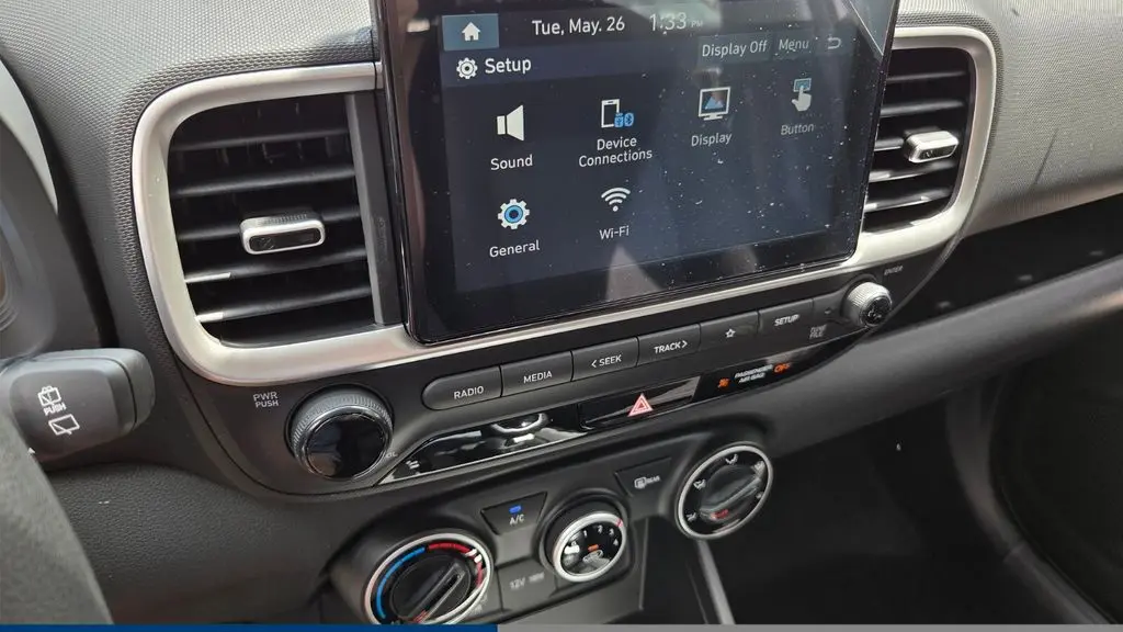 2026 Hyundai VENUE SE