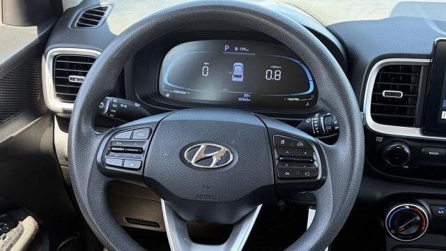 2024 Hyundai VENUE SE