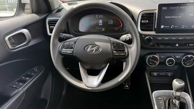 2025 Hyundai VENUE SE