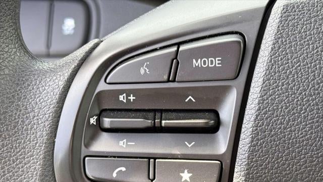 2025 Hyundai VENUE SE