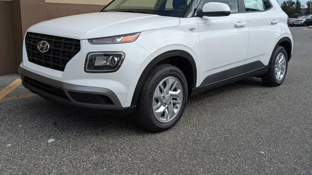 2026 Hyundai VENUE SE
