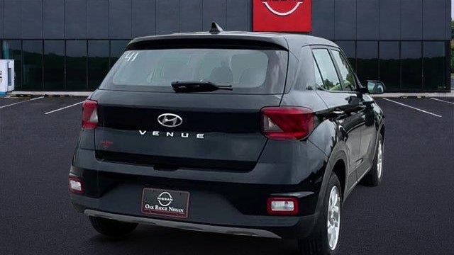 2021 Hyundai VENUE SE