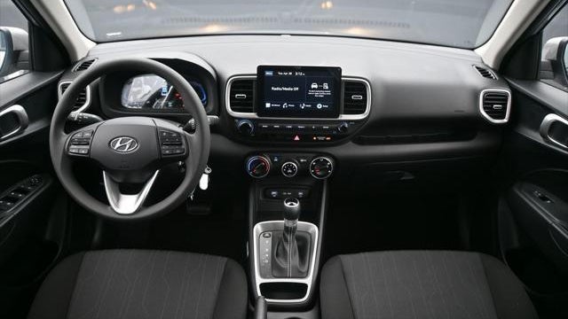 2026 Hyundai VENUE SE