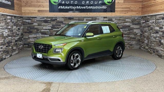 2023 Hyundai VENUE SEL