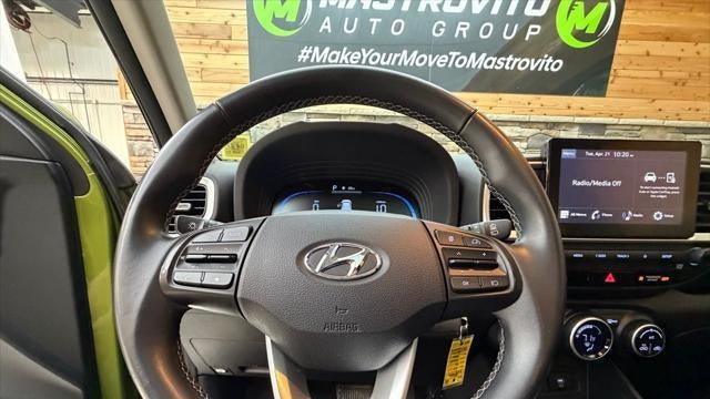 2023 Hyundai VENUE SEL