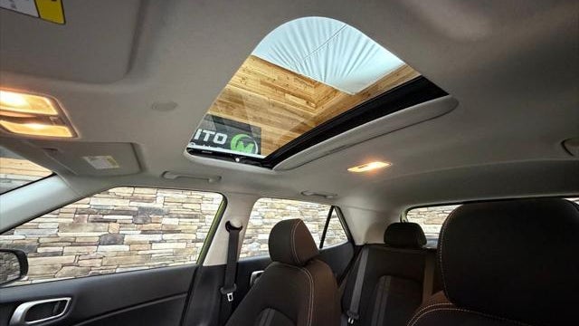 2023 Hyundai VENUE SEL