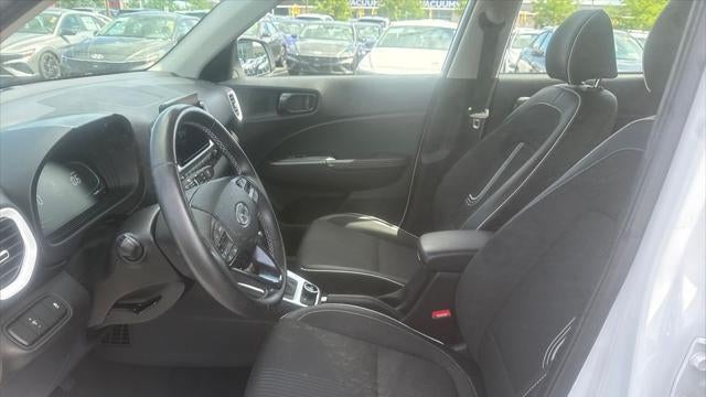 2023 Hyundai VENUE Limited