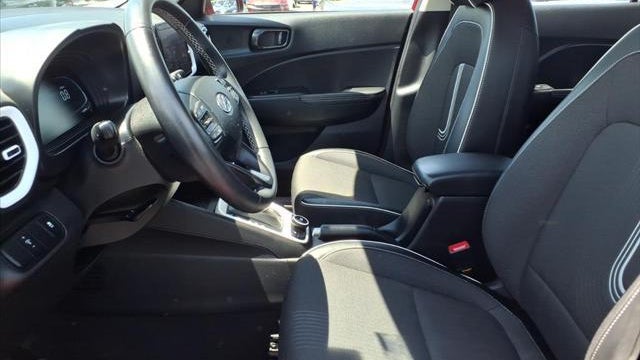 2023 Hyundai VENUE Limited