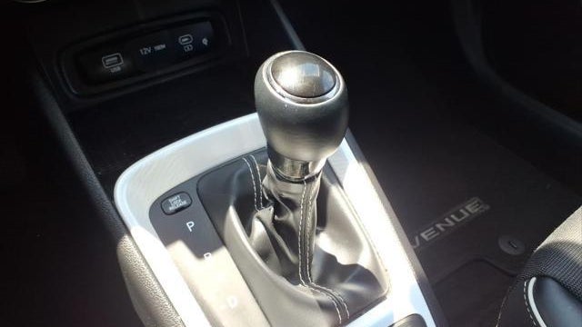 2023 Hyundai VENUE Limited