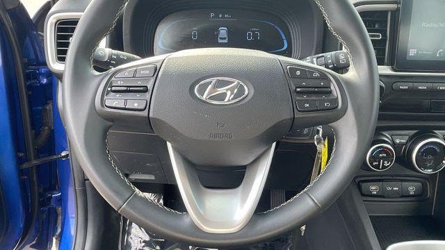 2023 Hyundai VENUE SEL