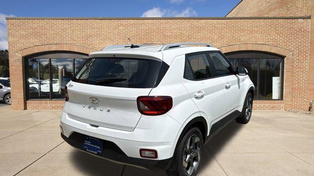 2024 Hyundai VENUE SEL