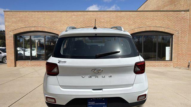 2024 Hyundai VENUE SEL
