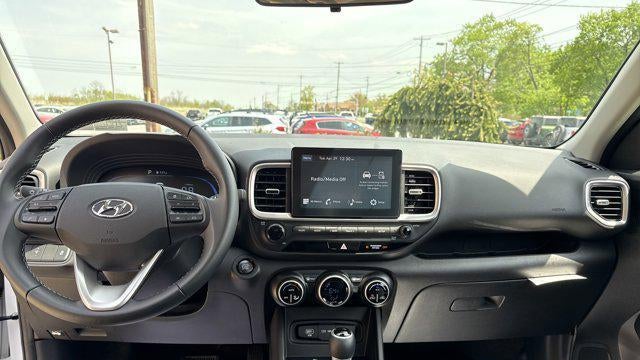 2024 Hyundai VENUE SEL