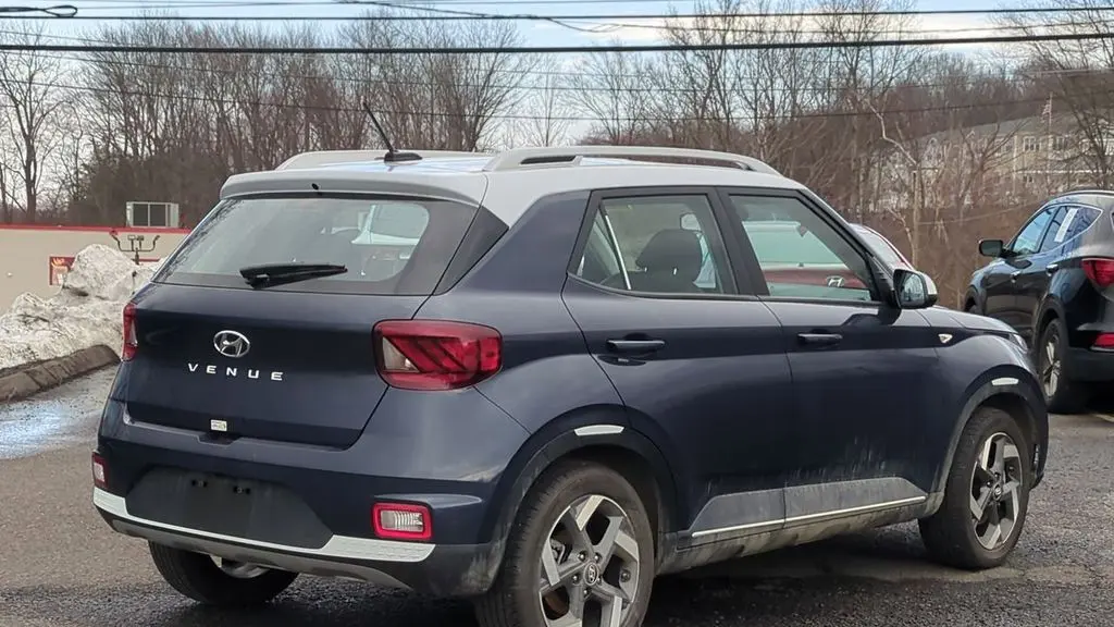 2025 Hyundai VENUE Limited