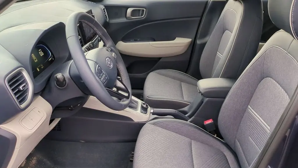 2025 Hyundai VENUE Limited
