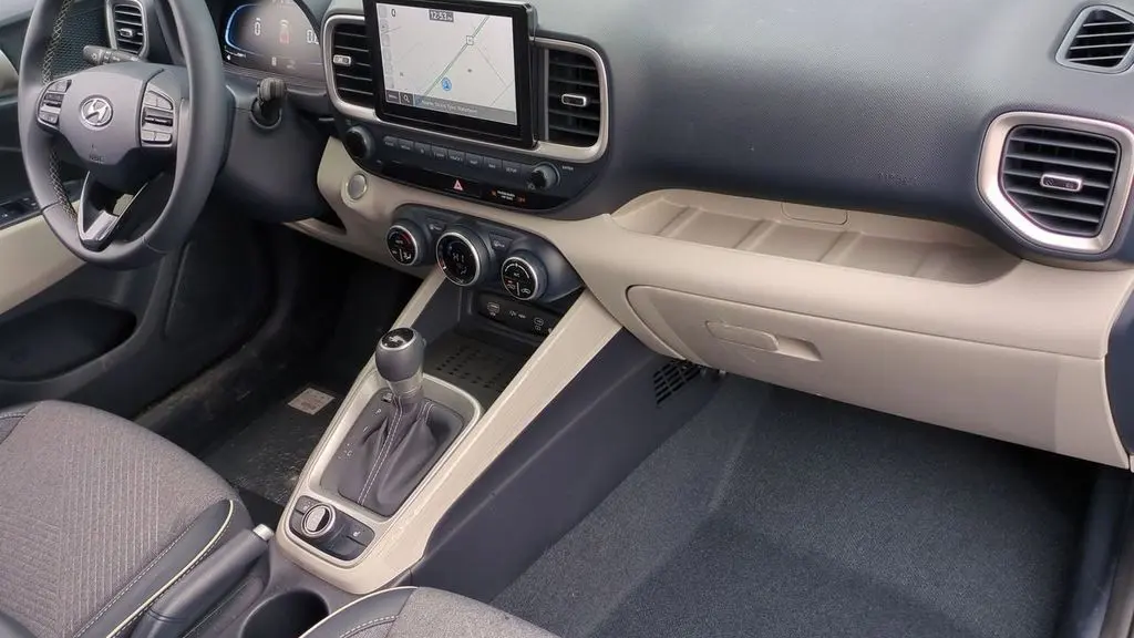 2025 Hyundai VENUE Limited