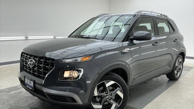 Preowned 2025 Hyundai VENUE SEL for Sale