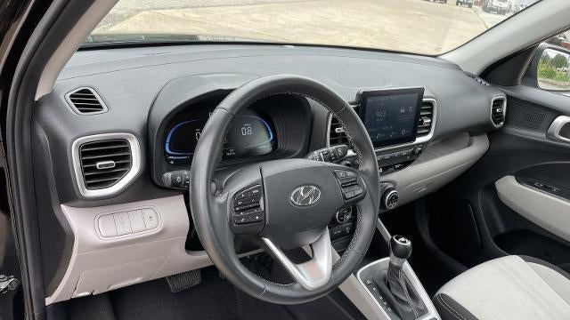 2025 Hyundai VENUE SEL